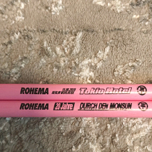 Tokio hotel drumsticks pink - drumsticks,