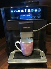 Siemens EQ.6 plus s400 Kaffeevollautomat mit Milchbehälter - Schwarz