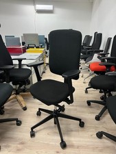 Rohde & Grahl - Bürodrehstuhl - Stoff / Schwarz mit Armlehnen - A532