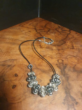 Bonita Damen-Designer-Halskette. 47 cm. Neu und unbenutzt.