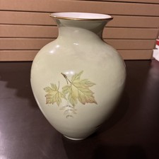 Hutschenreuther Selb Vase