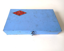 alter BELZER Blechkasten Schraubenkasten Kasten