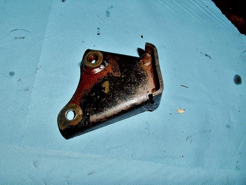 Motorhalter rechts von hanomag - motorhalter,