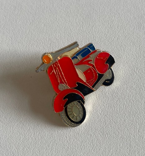 Vespa motor roller brosche - vespa,