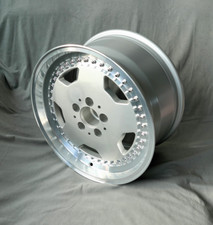 CLASSIC WHEELS AERO 3 8,5X17" 5X112 ET18 66.6 SILBER POLIERT