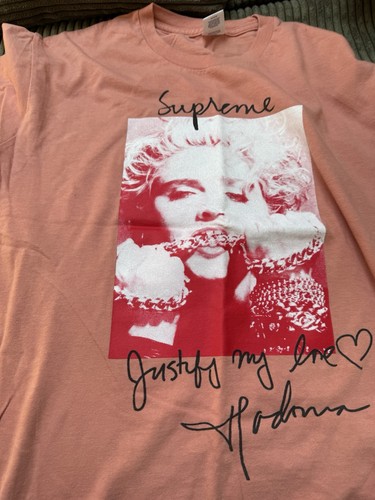 Supreme madonna tee fw18 - madonna,