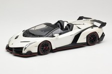 C09502W Lamborghini Veneno Roadster White with Red Line Kyosho 1/18