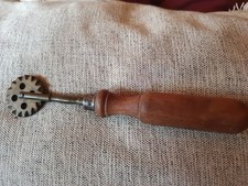 Antikes Teigrad Teigrädchen Nudelschneider