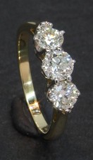 18 Karat Gelbgold Ring mit 3