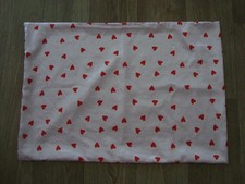 rosa Kopfkissenbezug mit roten Herzchen Herzen Neu Satin? Seide? unbekann. Stoff