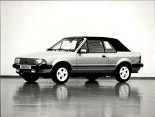 Foto Auto, Ford Escort Cabrio mit geschlossenem Verdeck - 10773223