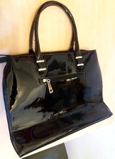 DAMEN ZWEIFARBIGE LACKTASCHE Just Lili / NEU