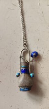 Anhänger mit Kette Antik