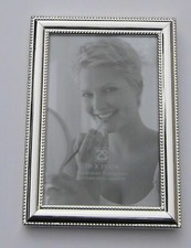 Fotorahmen Bilderrahmen versilbert 10 x 15 cm mit Perlrand - neu