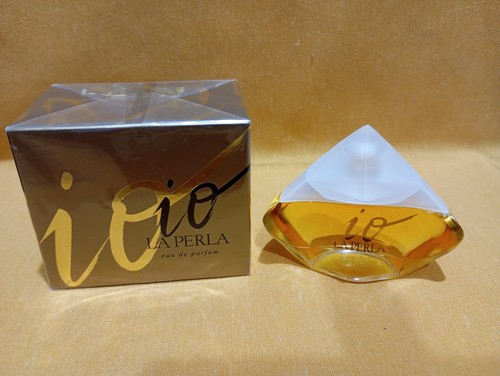 Perla woman - perla, io