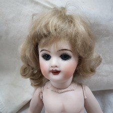 SFBJ Stil Mignonette Puppe