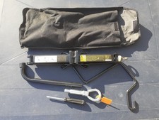 (G) Wagenheber Bordwerkzeug