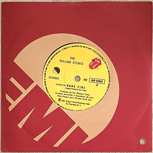 Rolling stones hang - stones,