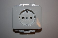 Busch & Jäger alpha nea