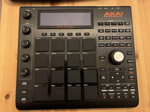 Akai professional mpc studio - akai,