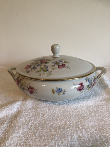 Vintage hutschenreuther iris - hutschenreuther,
