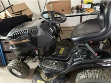 Rasentraktor MTD Black Edition 19,7 PS Schneeschiebevorrichtung  Schneeketten VB