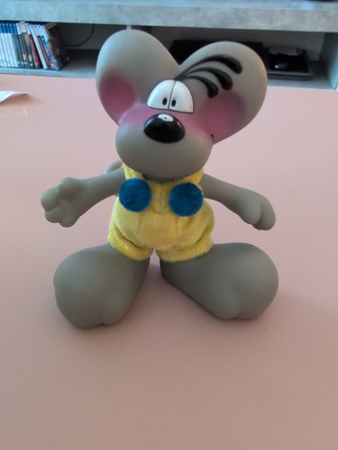Diddl maus figur mit gelber - figur,