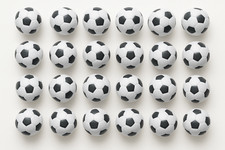 24 Stück Tischfußbälle –