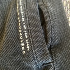 Kurze Hosen und Jogging- Hosen