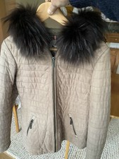 Neuwertige Oakwood Damen