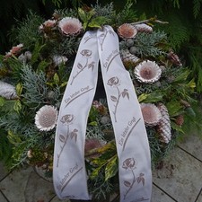 Grabdekoration frisch