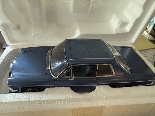 Autoart mercedes benz coupe - benz, /8