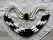 3-REIHIGES ALTES COLLIER -