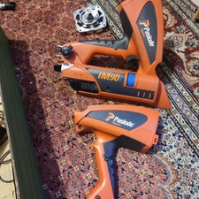 in Teilen Paslode IM90i hier 1 Satz Gehäuseschalen 013768 inkl. Labels Schrauben