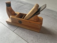 FAMOS -- Handhobel --