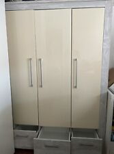 Hochwertige Kinderzimmermöbel Kleiderschrank Kinder/ Babybett Wickelkommode