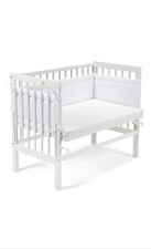 Neues unenutztes Beistellbett