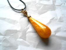 Bernstein-Anhänger, Tropfen