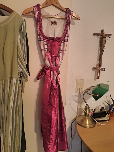 Dirndl pink beere - ​dirndl,