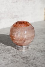 Feuerquarz Kugel ⌀ 5,9 cm