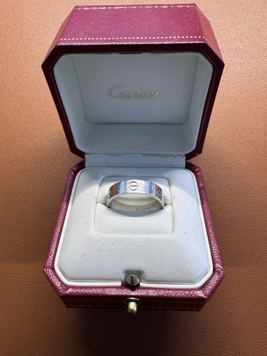 Cartier love ring - cartier,