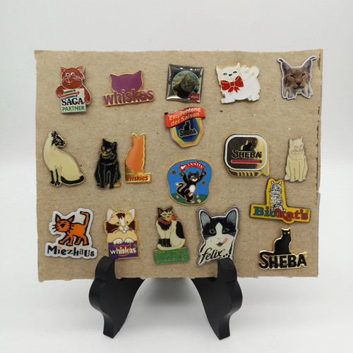 Katzen pins aus - katzen-pins, der