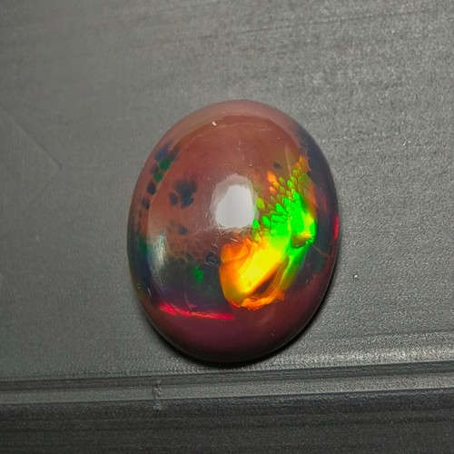 Schwarzer opal edelstein 65 - schwarzer,