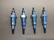 Mc Cormick DGD-4 D430 D432 D436 D439  SET 4 STK Stabglühkerze 3054716R 3054717