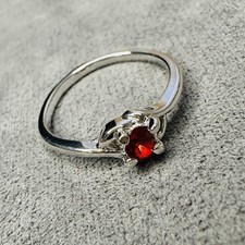 Ring versilbert Rot Stein Zierfassung Größe 57 Damen Schmuck
