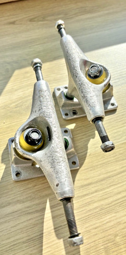 Venture trucks skateboard - venture,