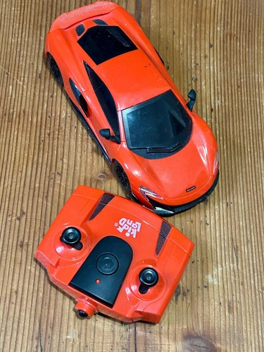 Ferngesteuertes auto - ferngesteuertes,