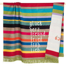 Kuscheldecke Letters Streifen