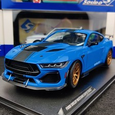 AUTO SOLIDO FORD SHELBY MUSTANG SUPER SNAKE GRABBER BLUE 2025 1:18 NEU.B