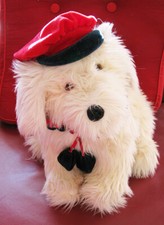 *Nick&Noel* Weißer Hund mit roter Kappe, Stofftier Spielfigur 30cm hoch kuschlig